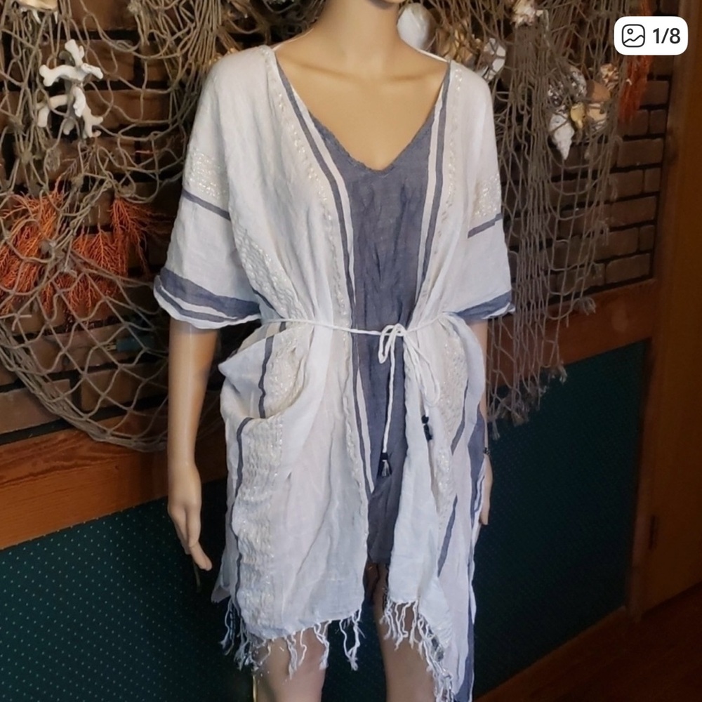 𝅺H&M multi function scarf/wrap - Picture 9 of 10